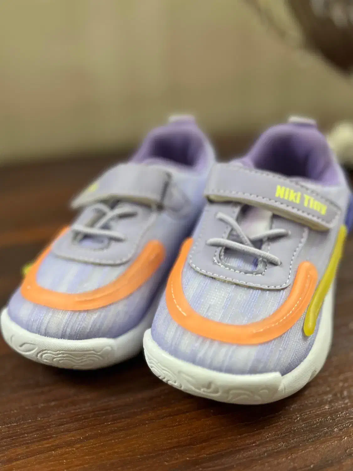 کتونی بچگانه کاملا نو|کفش و لباس بچه|ری, دیلمان|دیوار