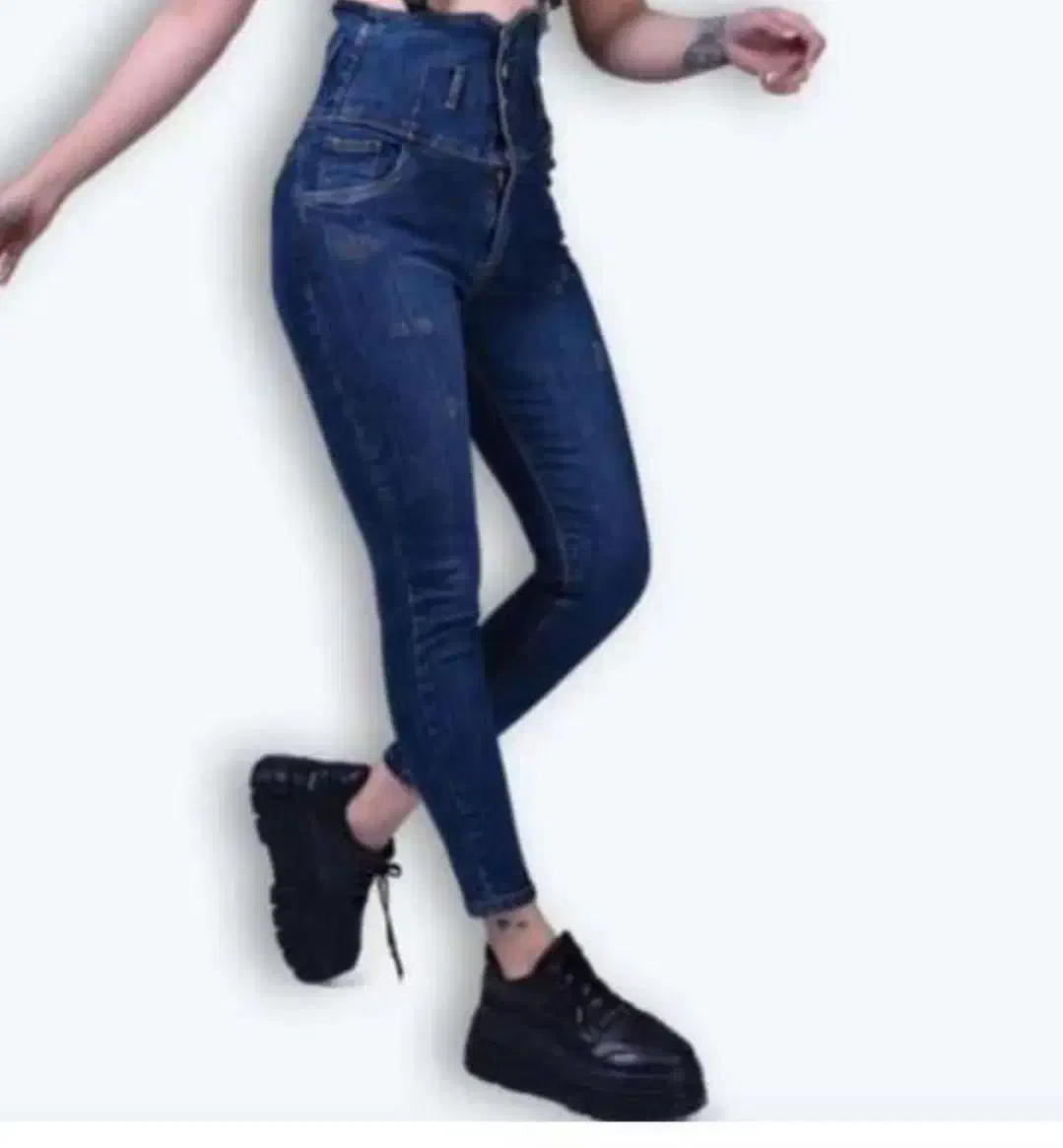 جین گن دار|لباس|شاهین‌شهر, عطار|دیوار