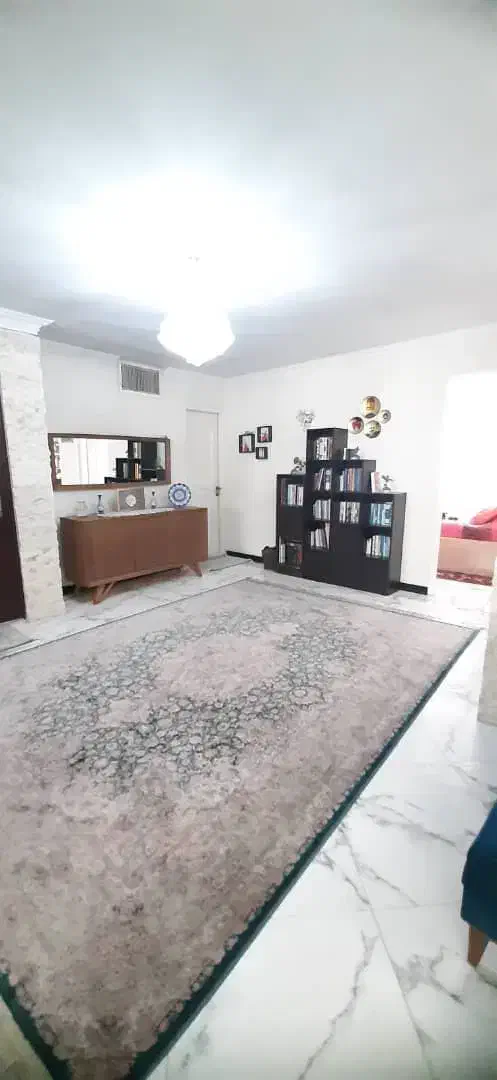 اپارتمان ۱۰۵ متری دوخواب میدان ۸۵ خوش نقشه