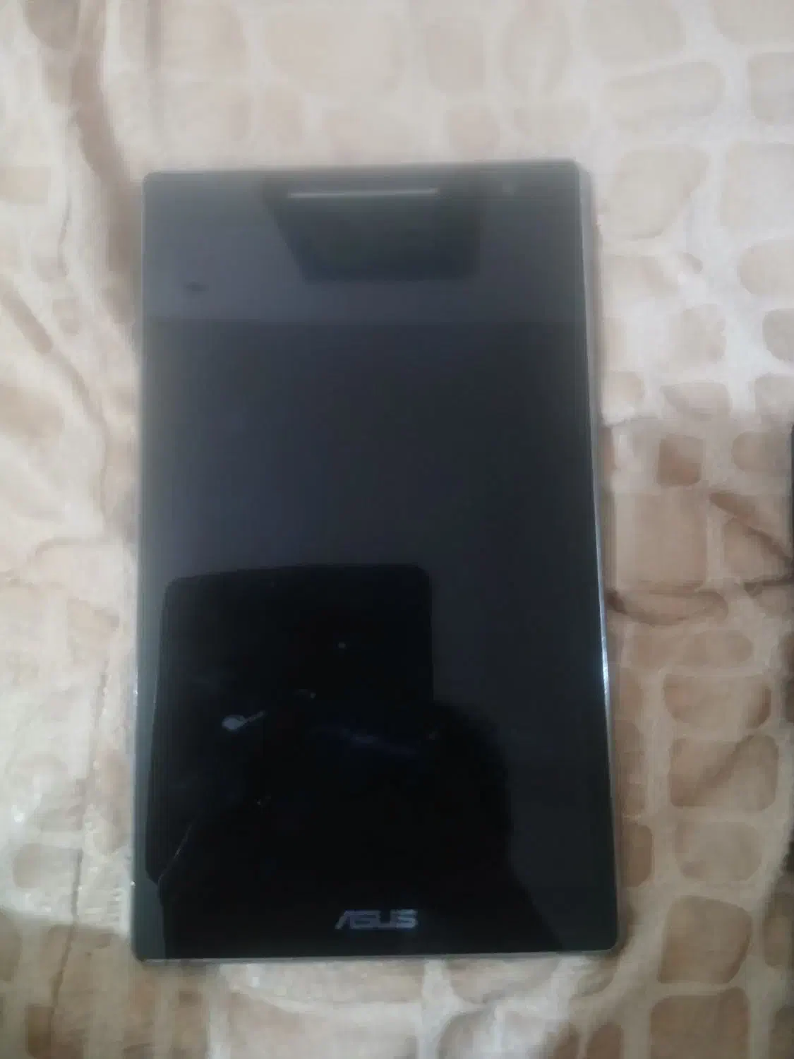 تبلت ایسوز|تبلت|طبس, |دیوار