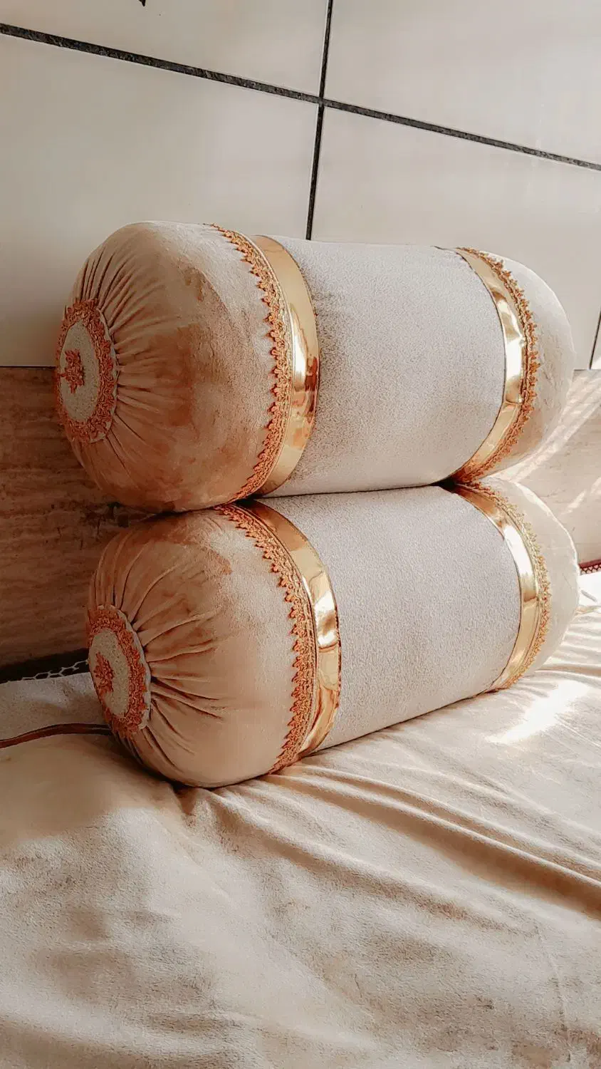 بالش،پشتی،شاهنشین،سرویساشپزخانه،سنتی|پشتی|شاهینشهر, گزبرخوار|دیوار