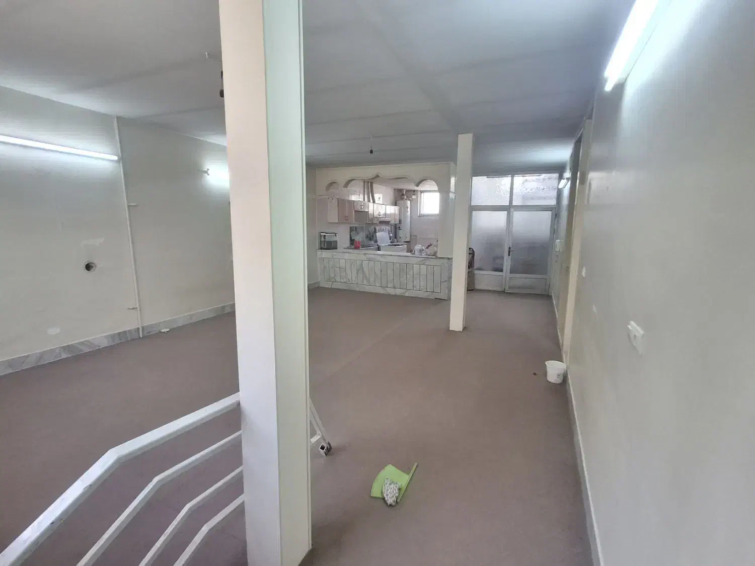 طبقه اول 15پله دارد|اجارهٔ آپارتمان|اصفهان, برزان|دیوار