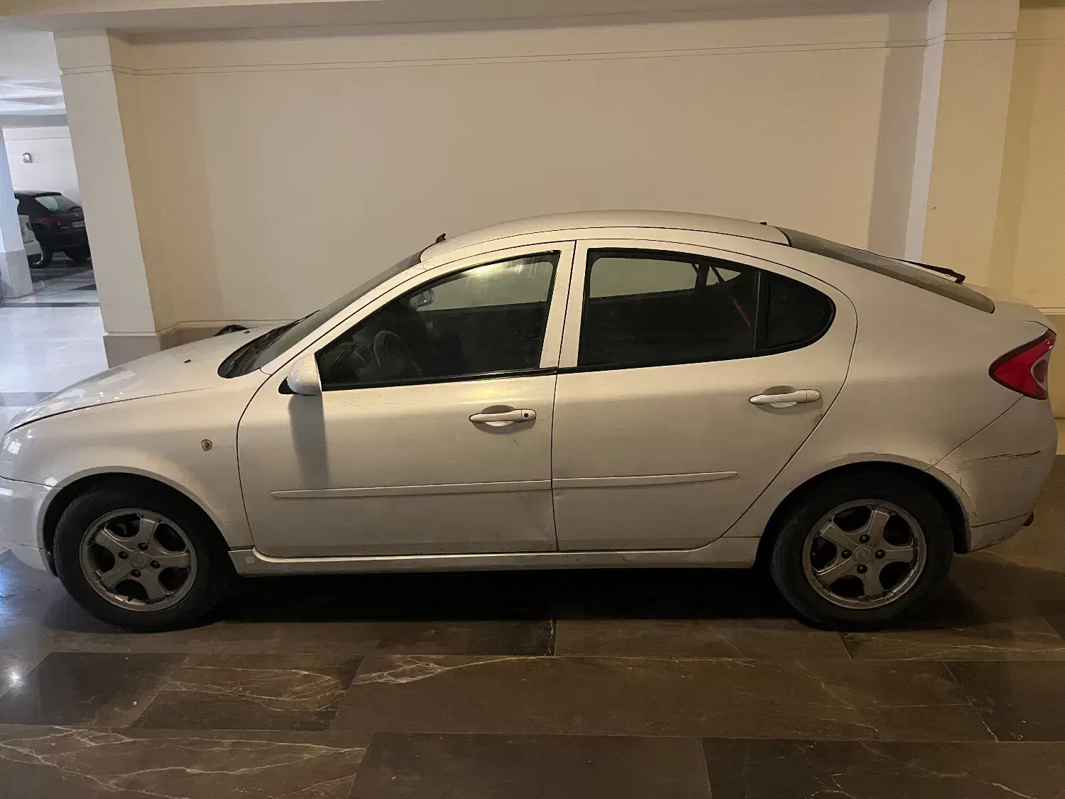 فروش یا معاوضه با خودرو خارجی تا سقف ۱۵۰۰|خودرو سواری و وانت|تهران, لویزان|دیوار