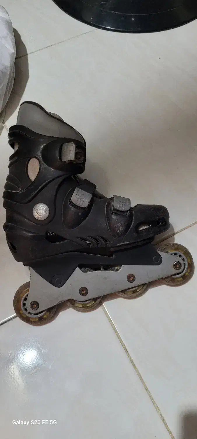 اسکیت کفشی|دوچرخه، اسکیت، اسکوتر|اصفهان, کوی شهید کشوری|دیوار