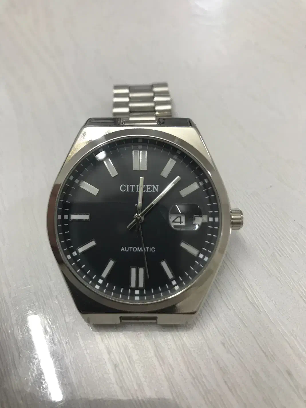 ساعت سیتیزن|ساعت|گنبد کاووس, |دیوار