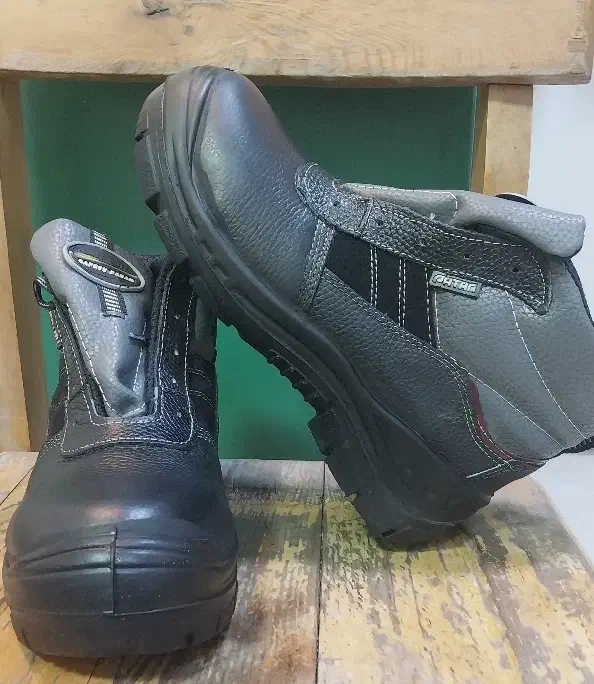 کفش کار نو و استفاده نشده|کیف، کفش، کمربند|تهران, تاکسیرانی|دیوار