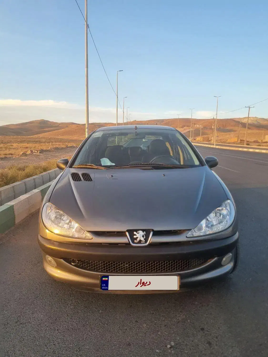 ۲۰۶ صندوقدار v8 فول بی رنگ ۱۵۰هزارتا کار|خودرو سواری و وانت|تهران, فدک|دیوار