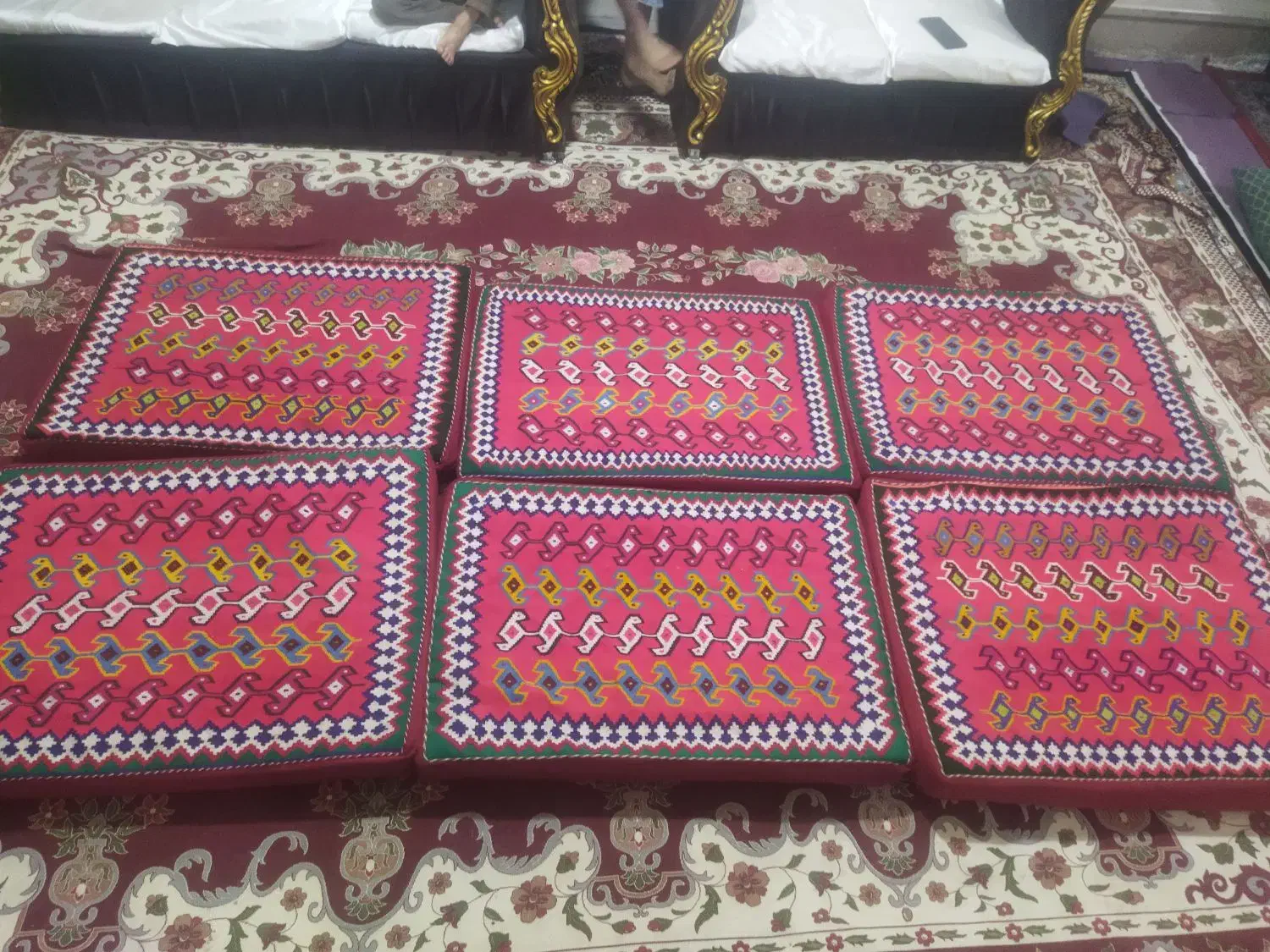 شیش تا پشتی|پشتی|فیروزآباد (فارس), |دیوار