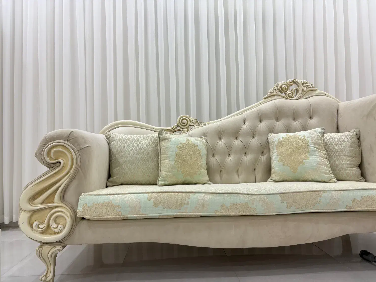 مبلمان هشت نفره|مبلمان خانگی و میز عسلی|دهلران, |دیوار