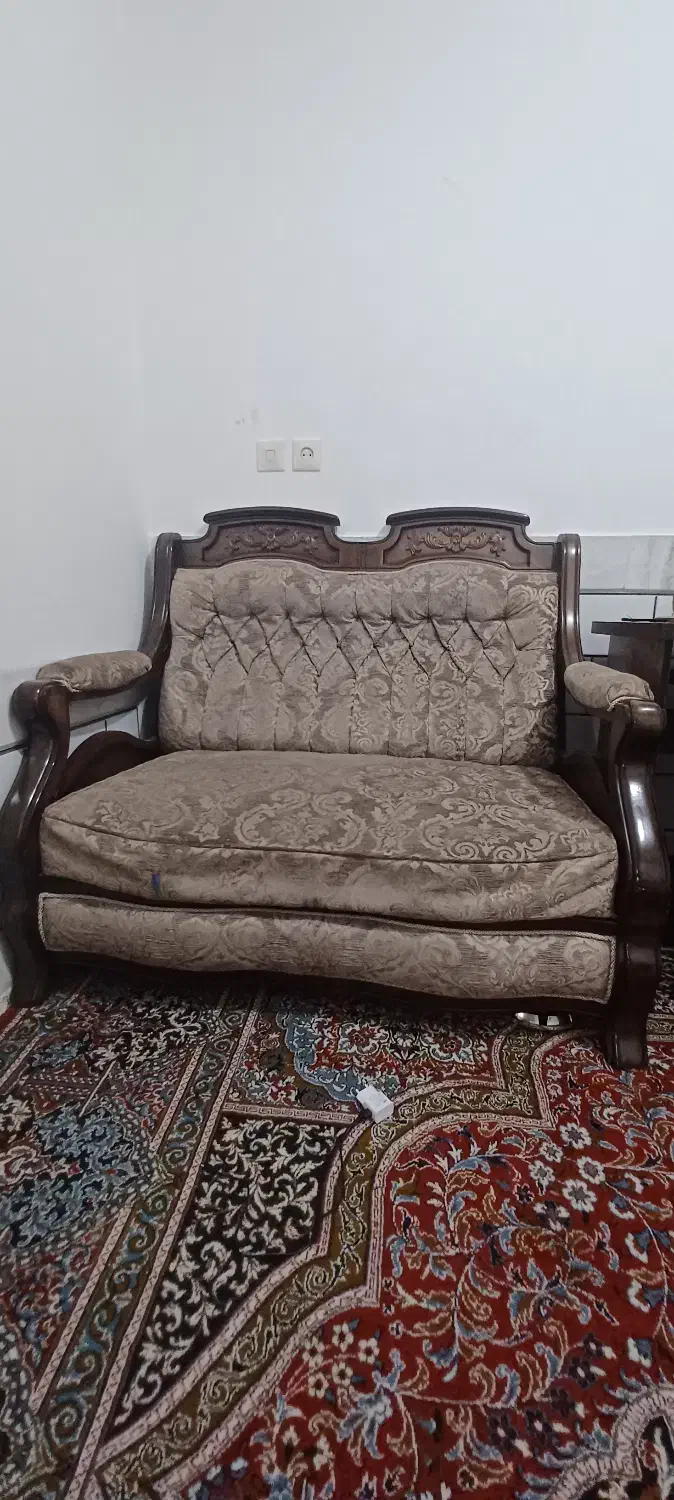 مبل ۷ نفره چوب راش همراه با میز وسط مبل و عسلی|مبلمان خانگی و میز عسلی|مبارکه, |دیوار