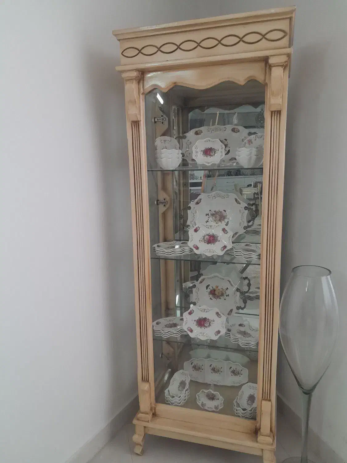 بوفه درحدنو|بوفه، ویترین، کنسول|نیشابور, هفده شهریور|دیوار