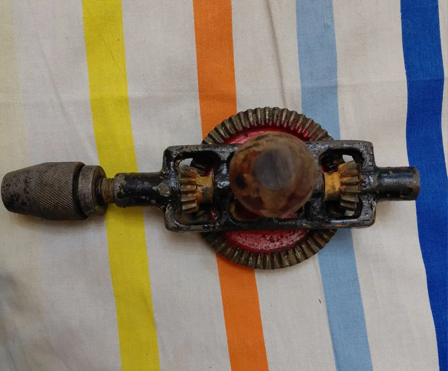 دریل دستی قدیمی کلکسیونی|کلکسیون و سرگرمی|تهران, خواجه نظام الملک|دیوار