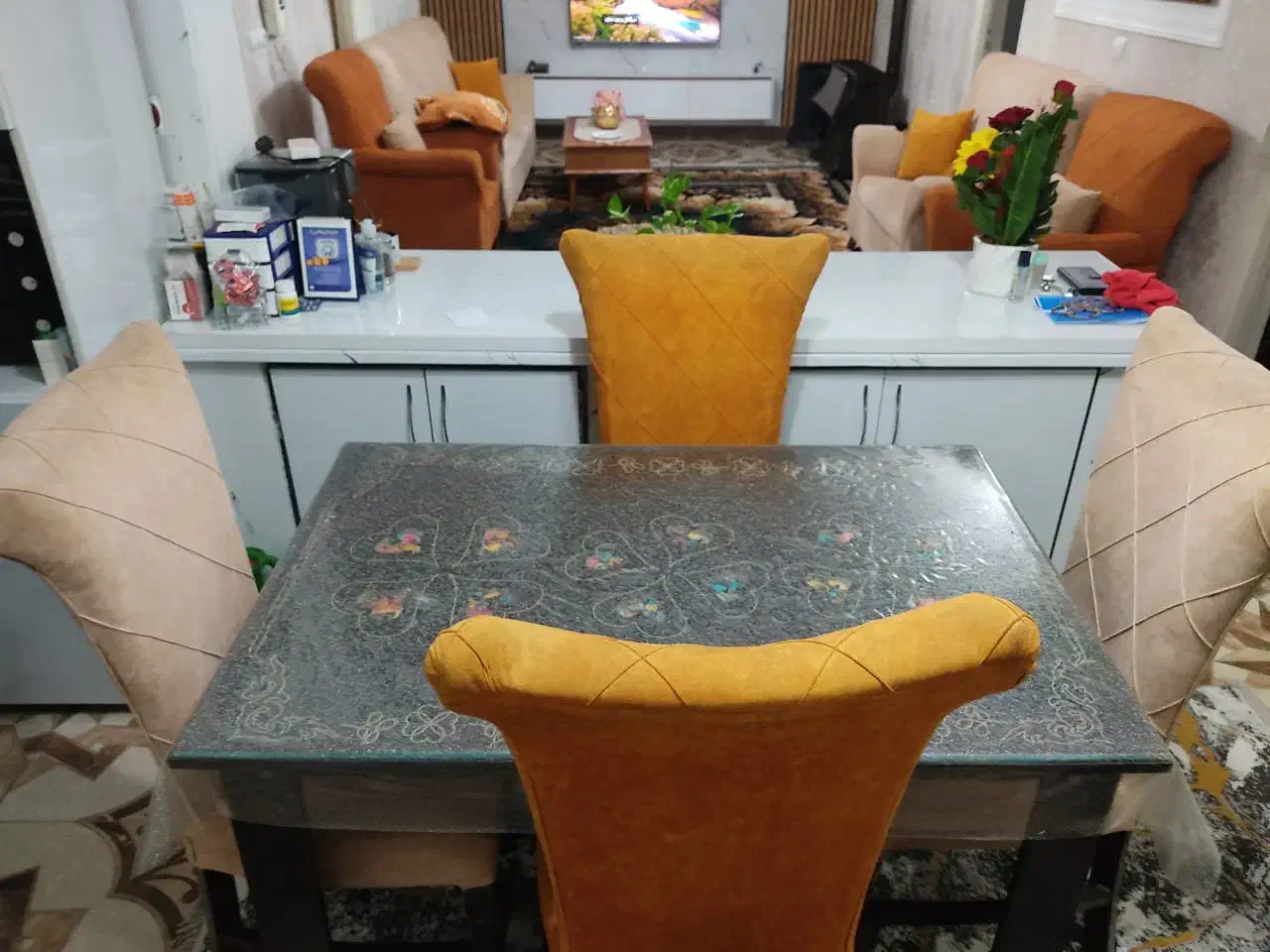 سرویس مبلمان|مبلمان خانگی و میز عسلی|شفت, |دیوار