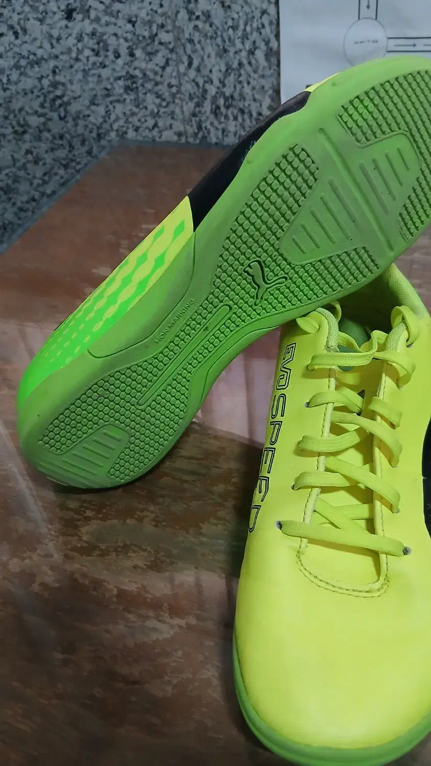 کفش پوما فوتسال اورجینال سایز ۴۱ ۴۲|کیف، کفش، کمربند|گنبد کاووس, |دیوار