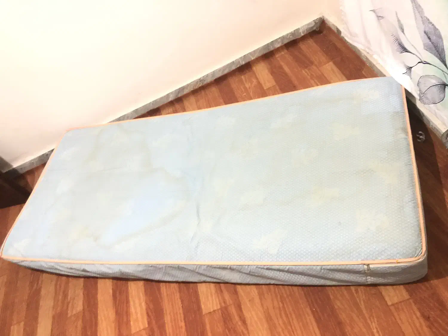 خوشخواب یک نفره|تشک تختخواب|تنکابن, |دیوار