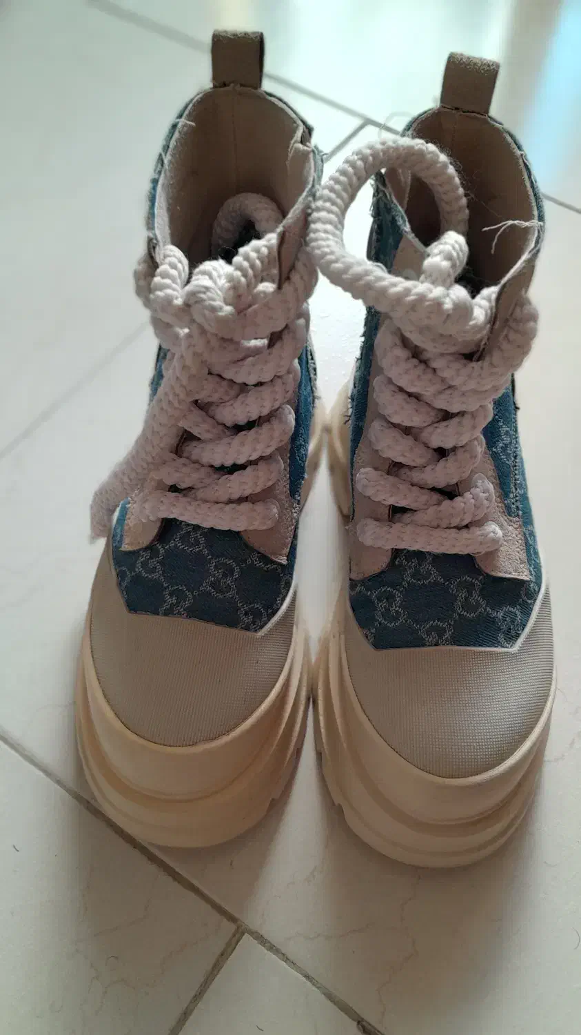 بوت دخترانه برند گوچی|کیف، کفش، کمربند|لاهیجان, شقایق|دیوار