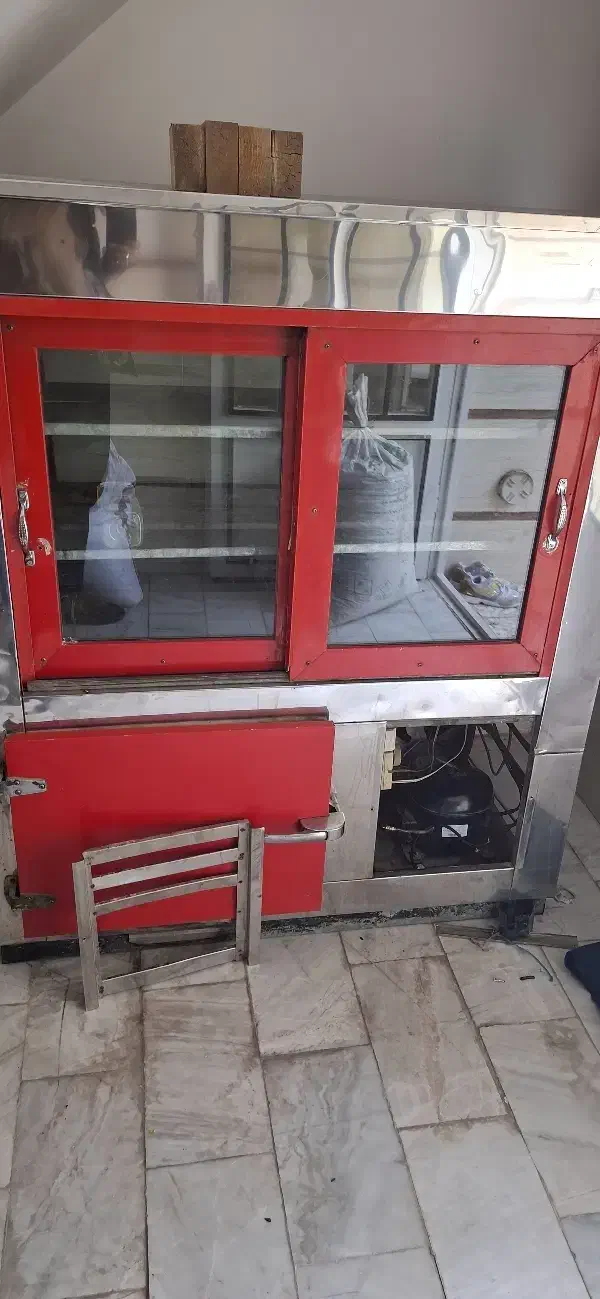 یخچال ویترینی|یخچال و فریزر|قم, شهر قائم|دیوار