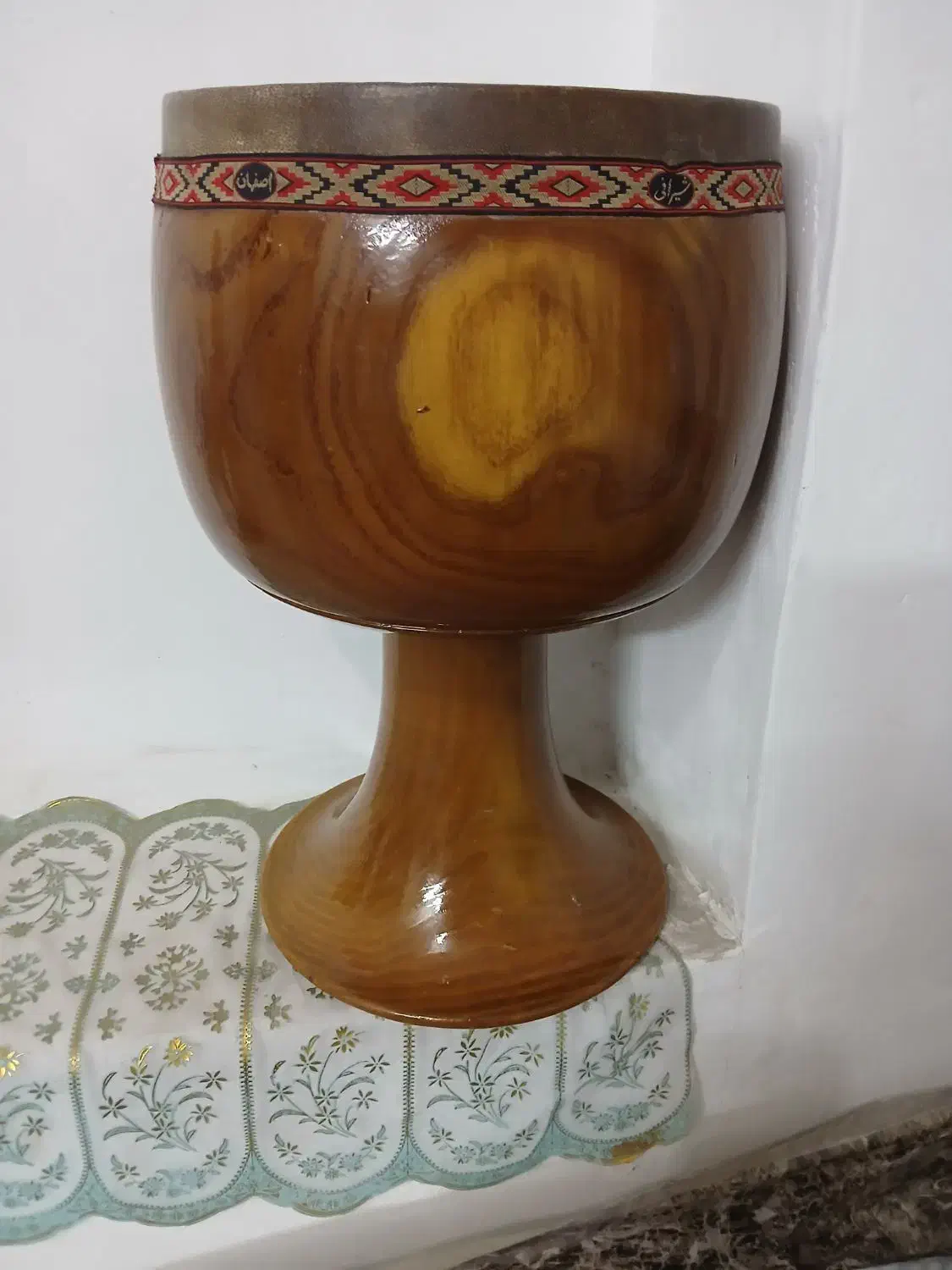 تنبک توت شیرانی|سازهای سنتی|لنجان, |دیوار