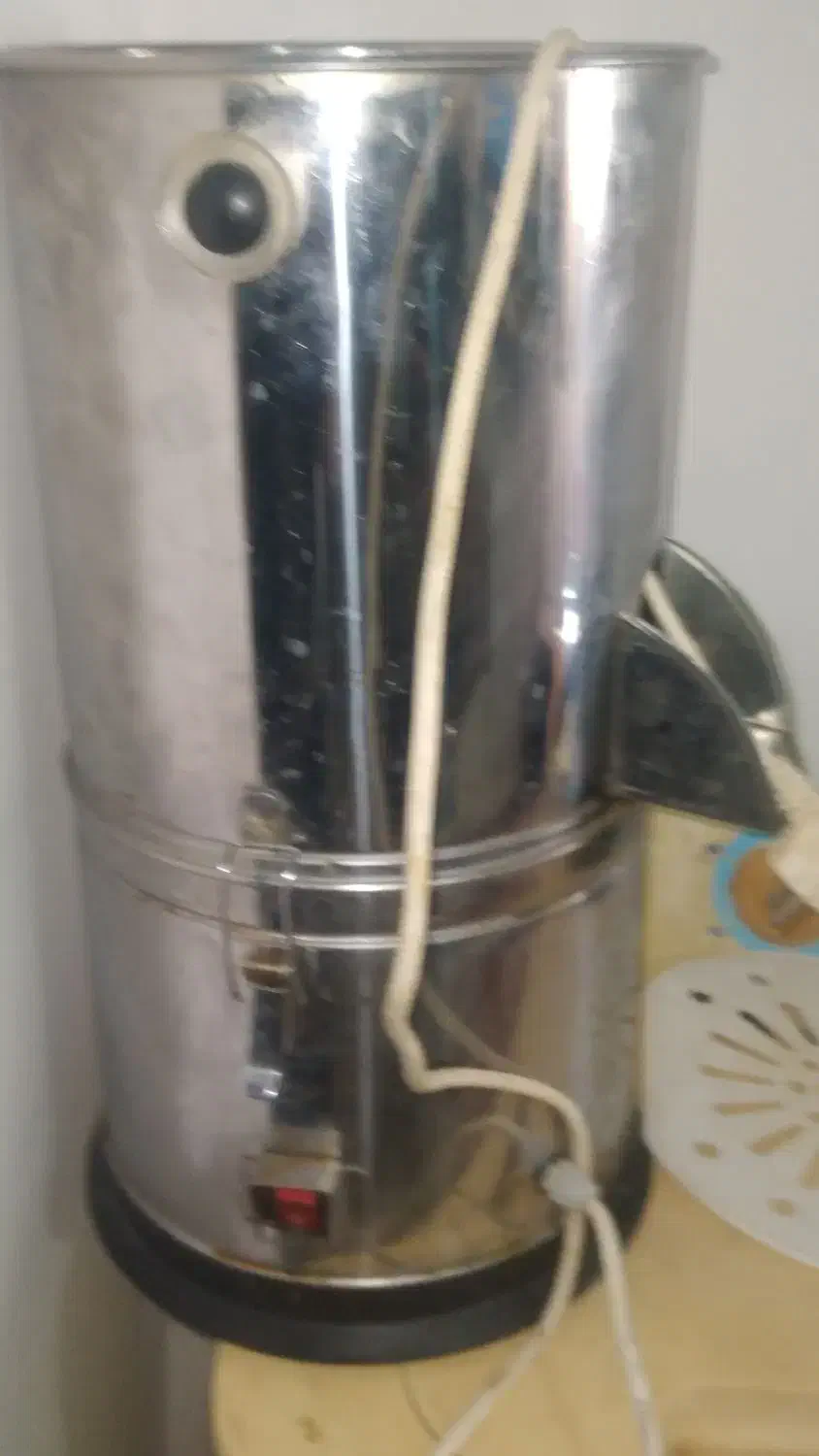 بدنه سبزی خورد کن|خردکن، آسیاب، غذاساز|زاهدان, |دیوار