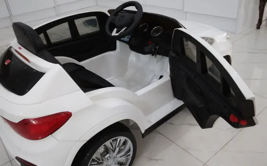 ماشین شارژی|اسباب‌بازی بچه|قم, باغ کرباسی|دیوار