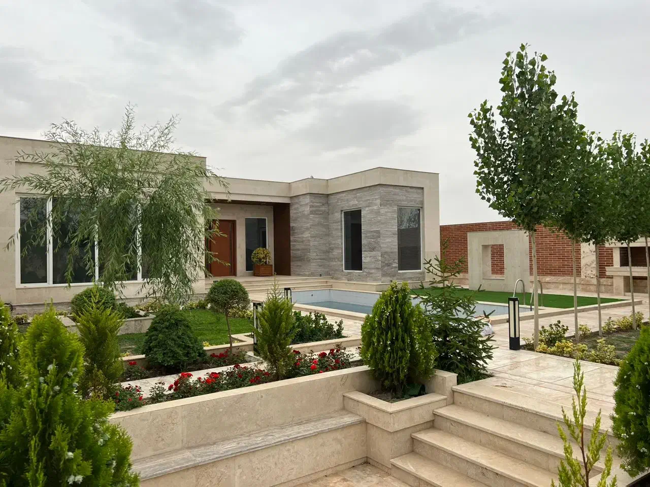 ویلایی هزار متری/بازسازی لوکس/دفترکار|اجارهٔ دفتر کار، اتاق اداری، مطب|مشهد, شریف|دیوار