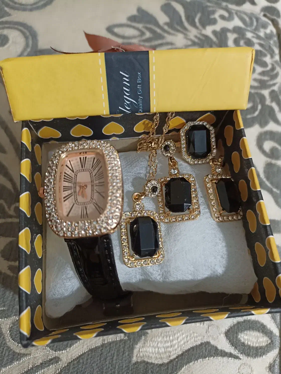 ساعت مچی زنانه|ساعت|پیشوا, |دیوار