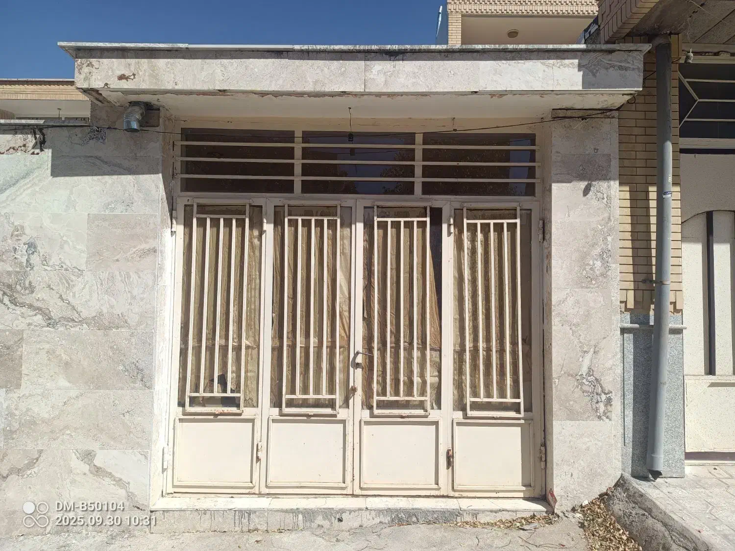 اجاره مغازه|اجارهٔ مغازه و غرفه|بروجن, |دیوار