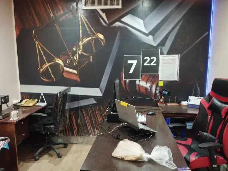 اجاره اشتراکی دفتر کار|اجارهٔ دفتر کار، اتاق اداری، مطب|اصفهان, نقش جهان|دیوار