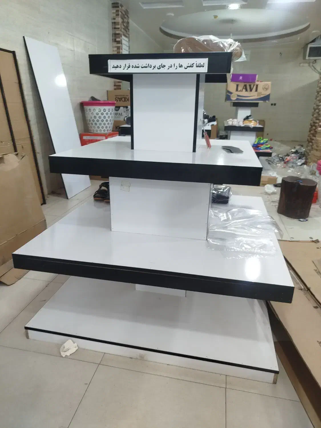 ویترین|فروشگاه و مغازه|شاهین‌شهر, خانه کارگر|دیوار