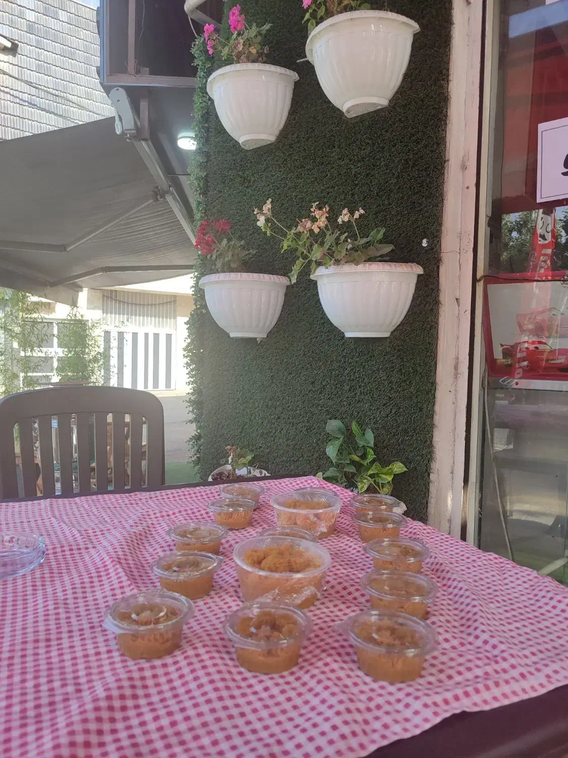 پرسنل خانوم و اقا|استخدام خدمات فروشگاه و رستوران|ساری, |دیوار