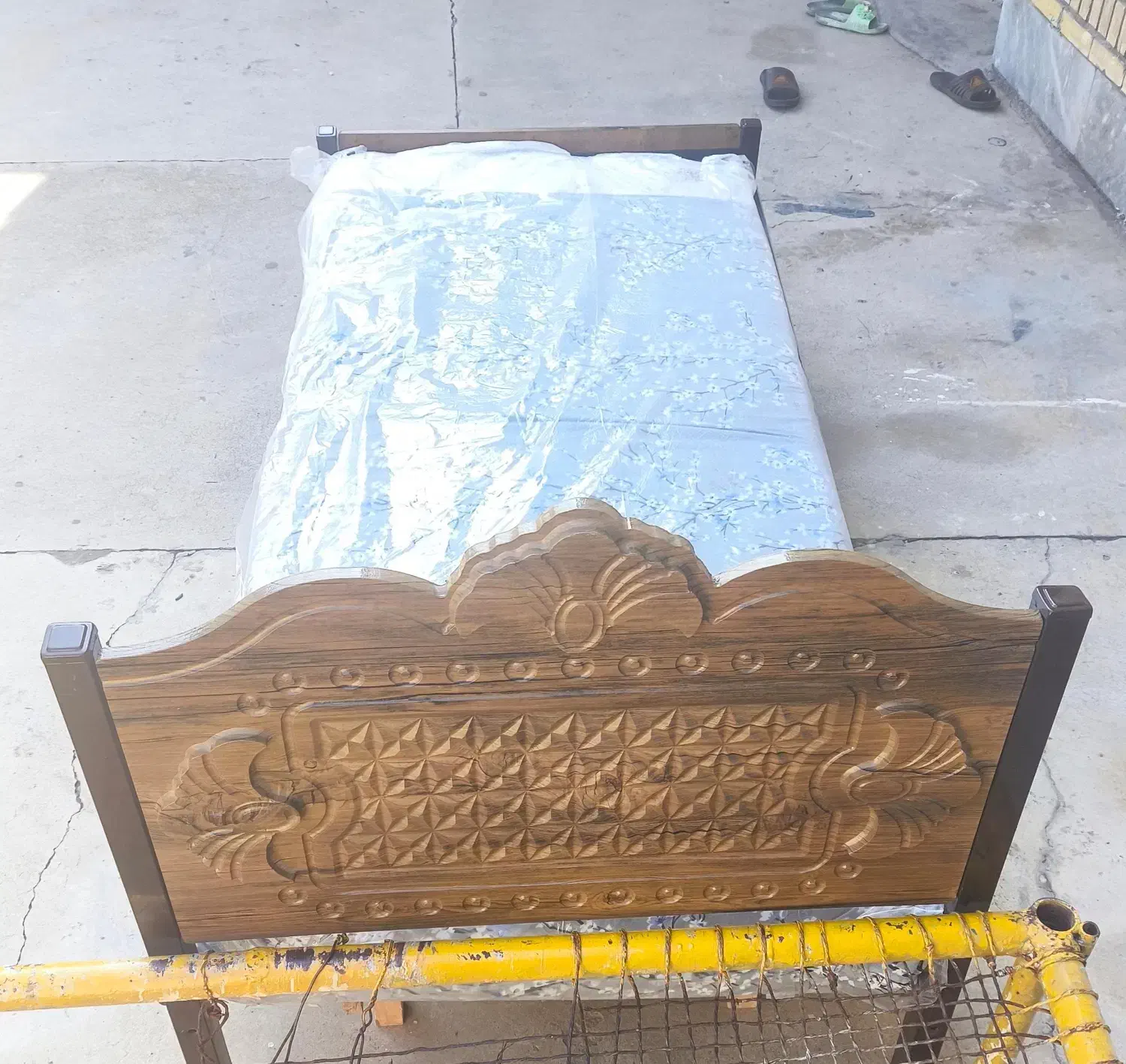 تخت نو نو|تخت و سرویس خواب|مسجد سلیمان, |دیوار