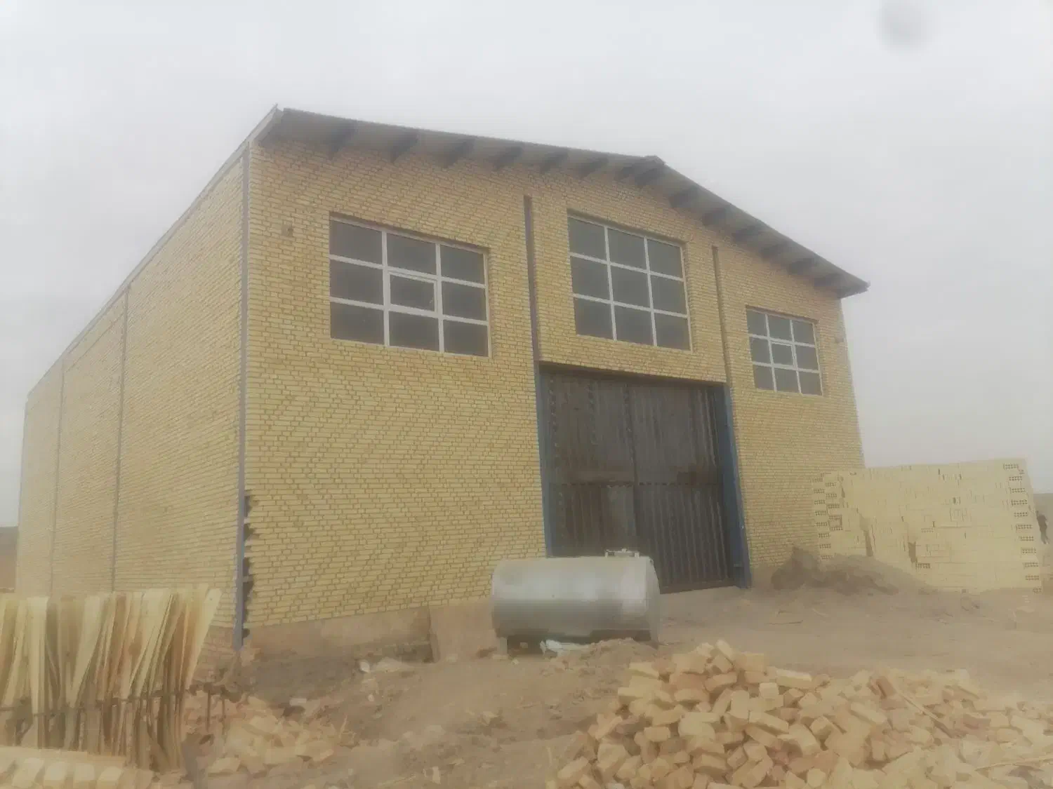 سوله و سالن|اجارهٔ دفتر صنعتی، کشاورزی، تجاری|رباطکریم, شهرک صنعتی زوارهای|دیوار