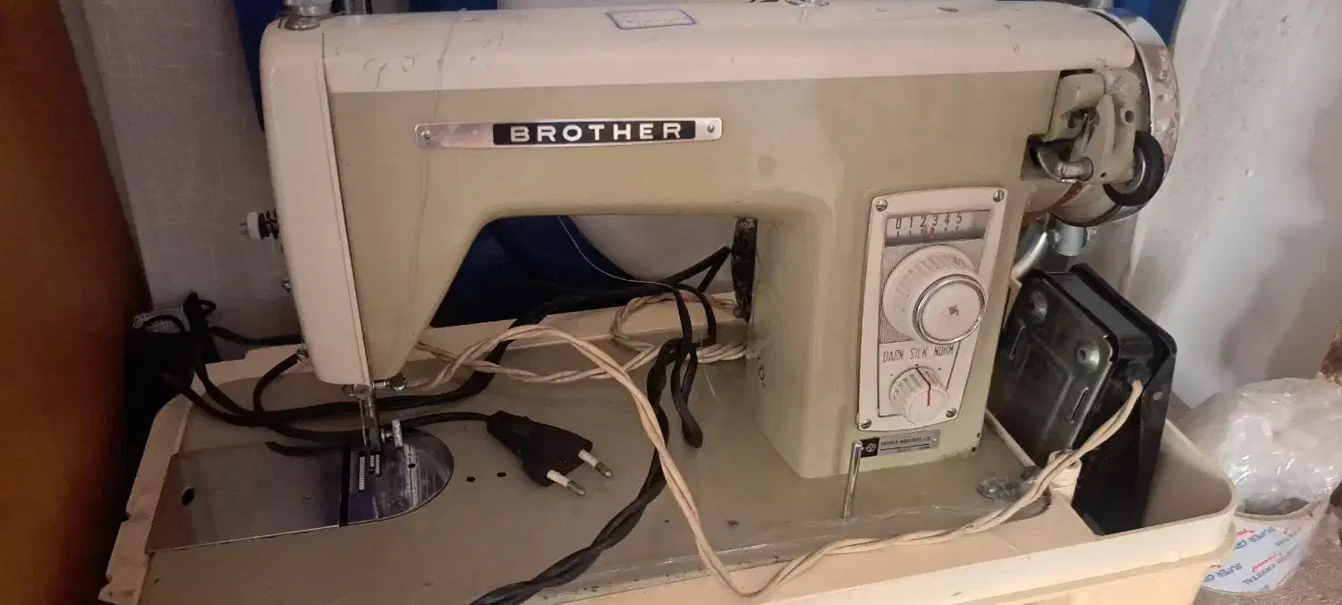 چرخ خیاطی برادر (ژاپنی)|چرخ خیاطی و ریسندگی|ایلام, |دیوار