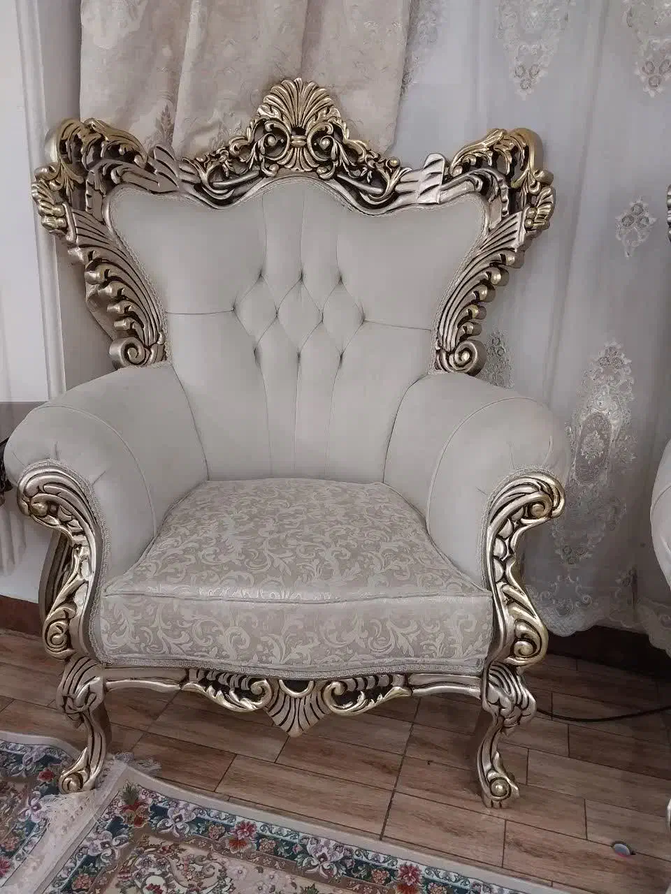 مبل ۹ نفره سلطنتی|مبلمان خانگی و میز عسلی|تهران, کیانشهر|دیوار