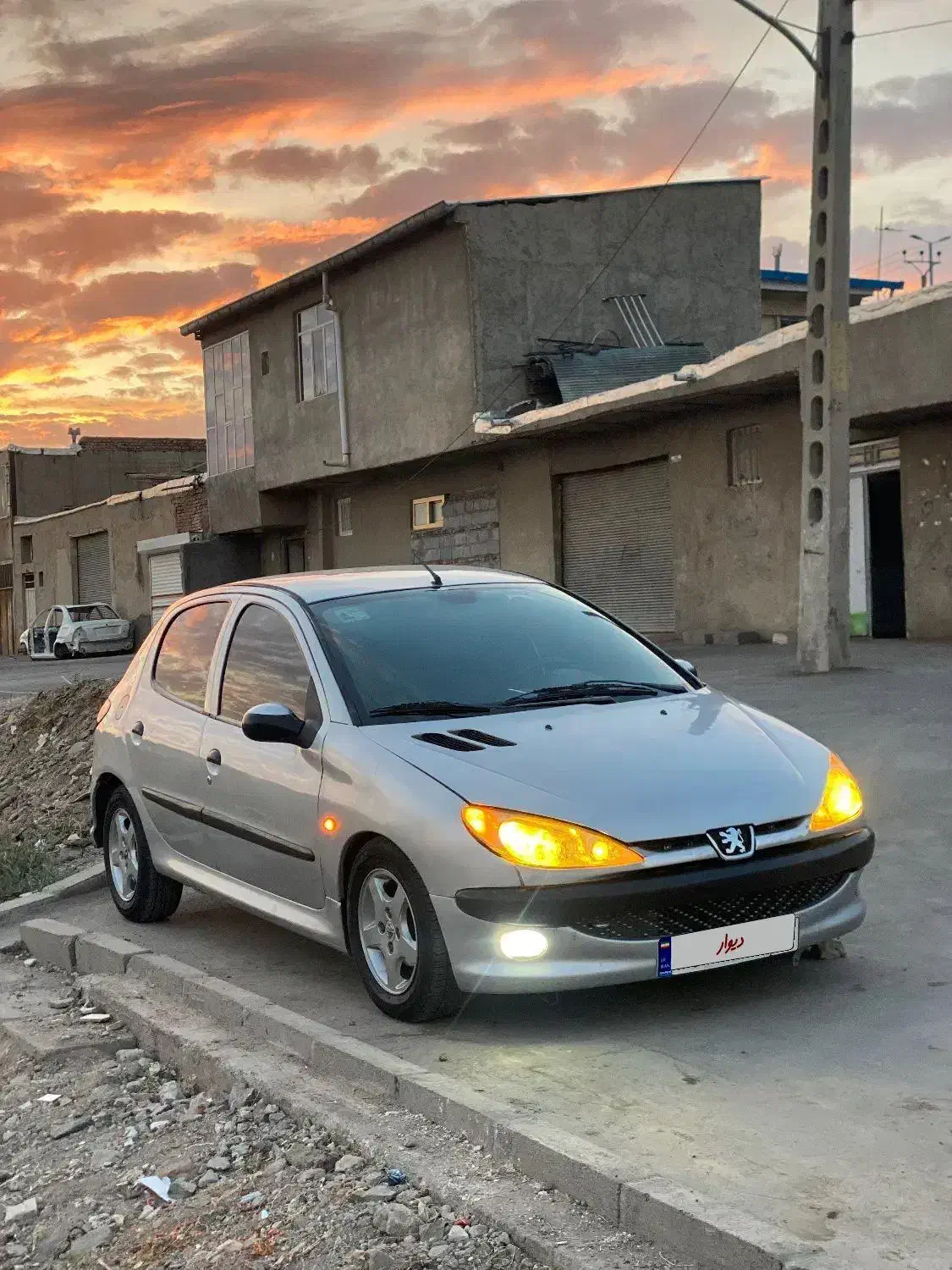 ۲۰۶ مدل ۸۲ تیپ ۲|خودرو سواری و وانت|مراغه, |دیوار