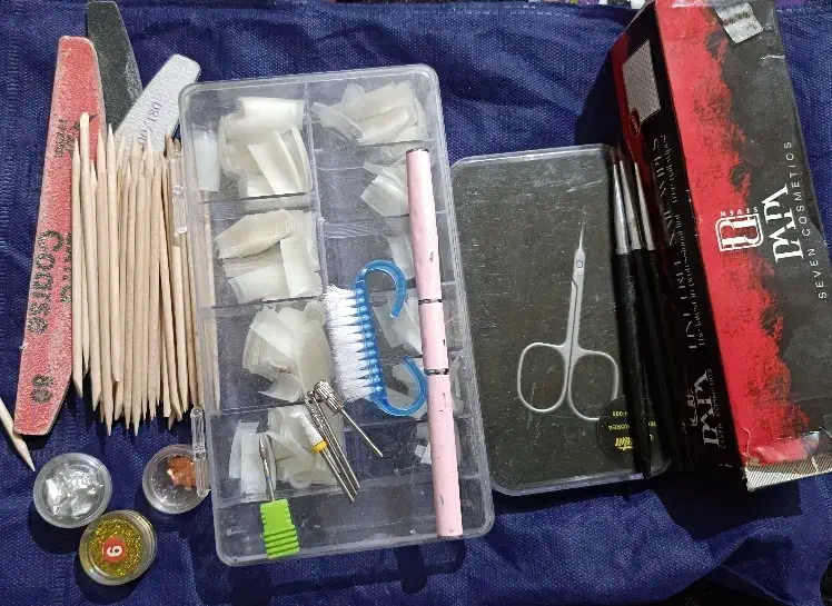 وسایل ناخن|آرایشی، بهداشتی، درمانی|اهواز, کوی علوی|دیوار