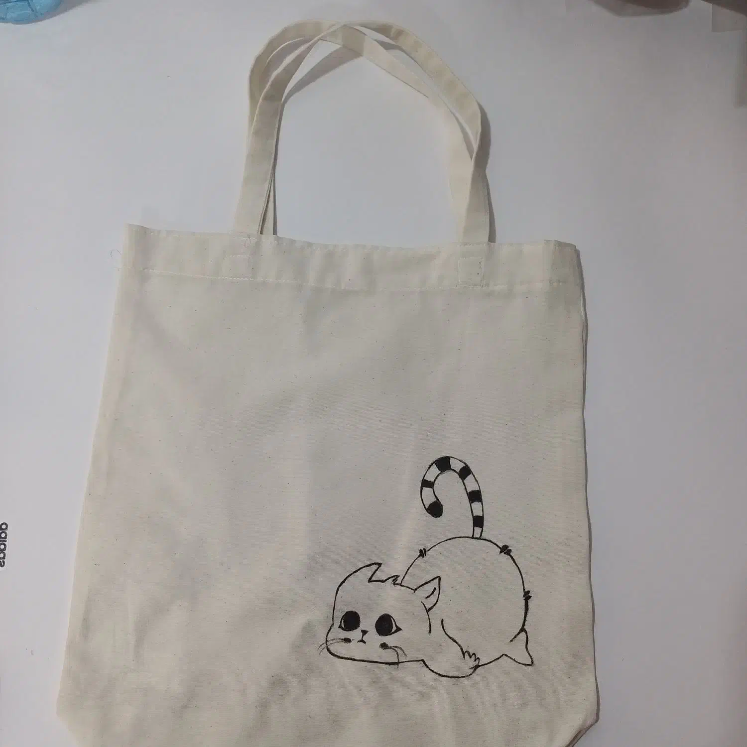 توتبک|کیف، کفش، کمربند|شهرکرد, |دیوار