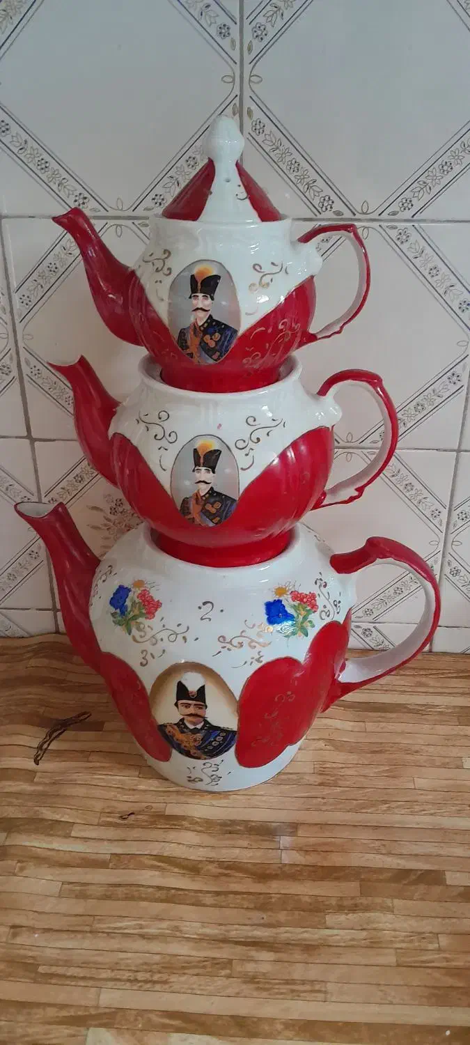 چند عدد قوری نونو فروشی|قوری، کتری، قهوهساز دستی|آران و بیدگل, |دیوار