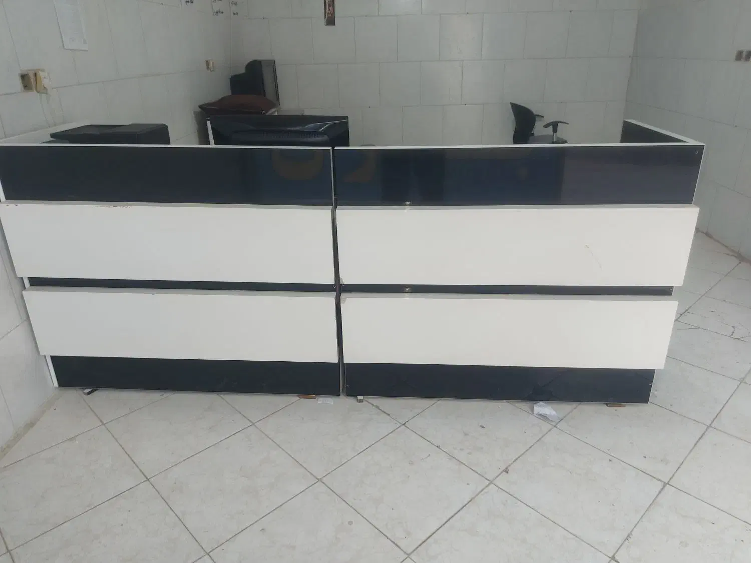 میز پیشخوان|دفتر کار|چهارباغ, |دیوار