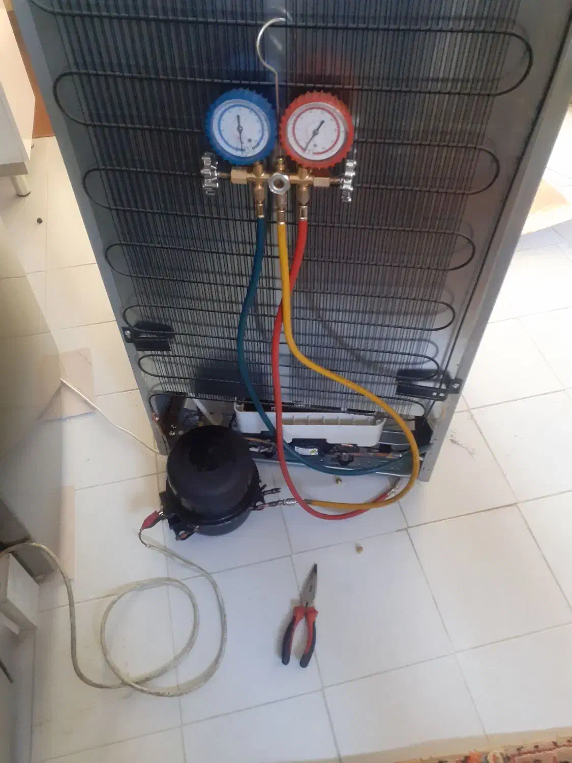 نصب و تعمیر انواع یخچال کولر گازی|خدمات پیشه و مهارت|اراک, |دیوار