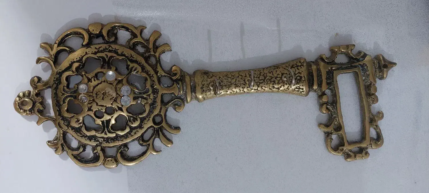 جاکلیدی برنز|صنایع دستی و سایر لوازم تزئینی|میانه, |دیوار