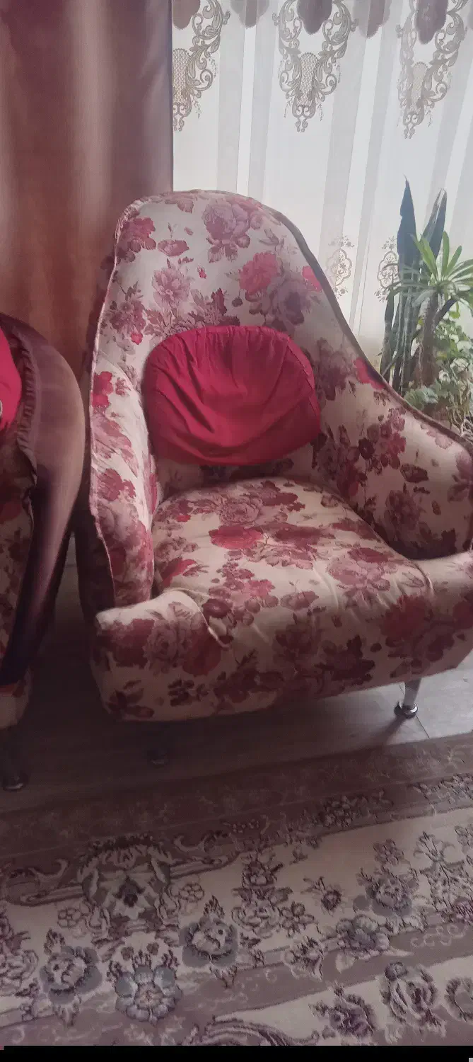 فروش لوازم منزل مبلمان ومیزعسلی ویخچال وپایین فریز|مبلمان خانگی و میز عسلی|هشتگرد, هیو|دیوار