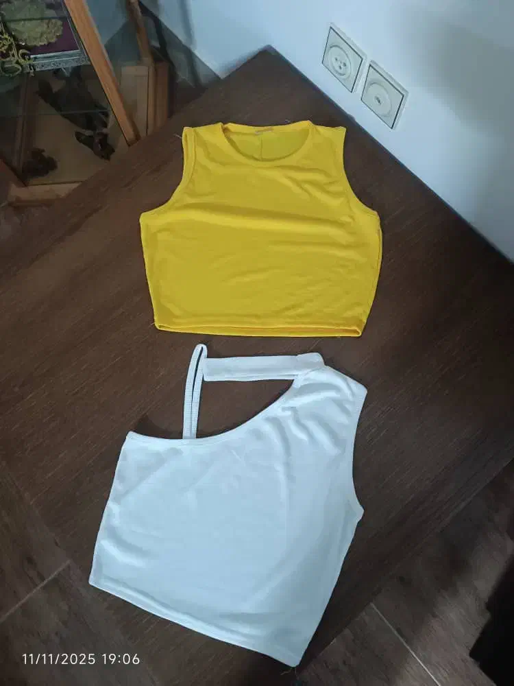 لباس|لباس|اصفهان, بهارستان|دیوار