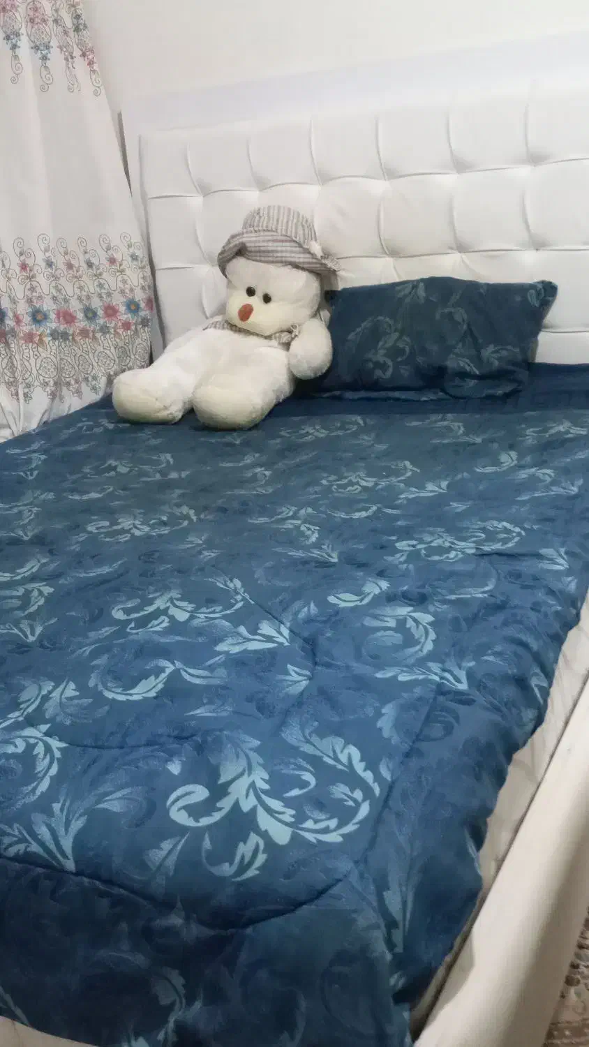 تخت دونفره کاملا سالم|تخت و سرویس خواب|تویسرکان, |دیوار