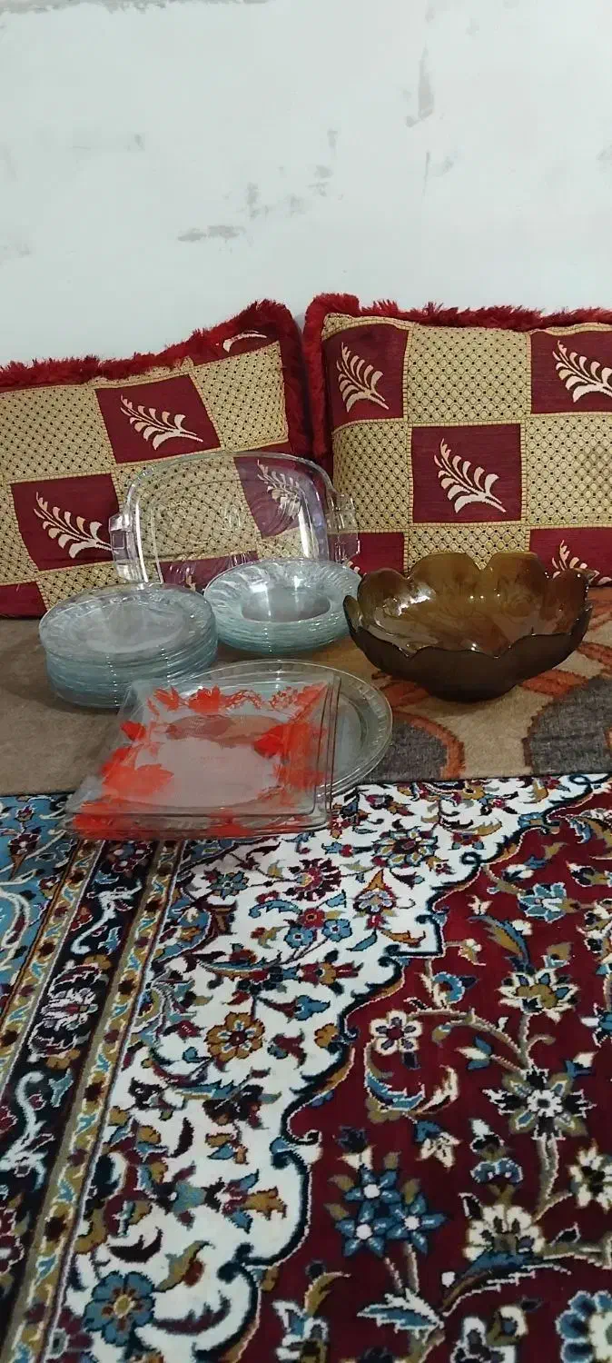 گهواره شیشه و ظروف شیشه‌ای|ظروف نگهدارنده، پلاستیکی، یک‌بارمصرف|کازرون, |دیوار