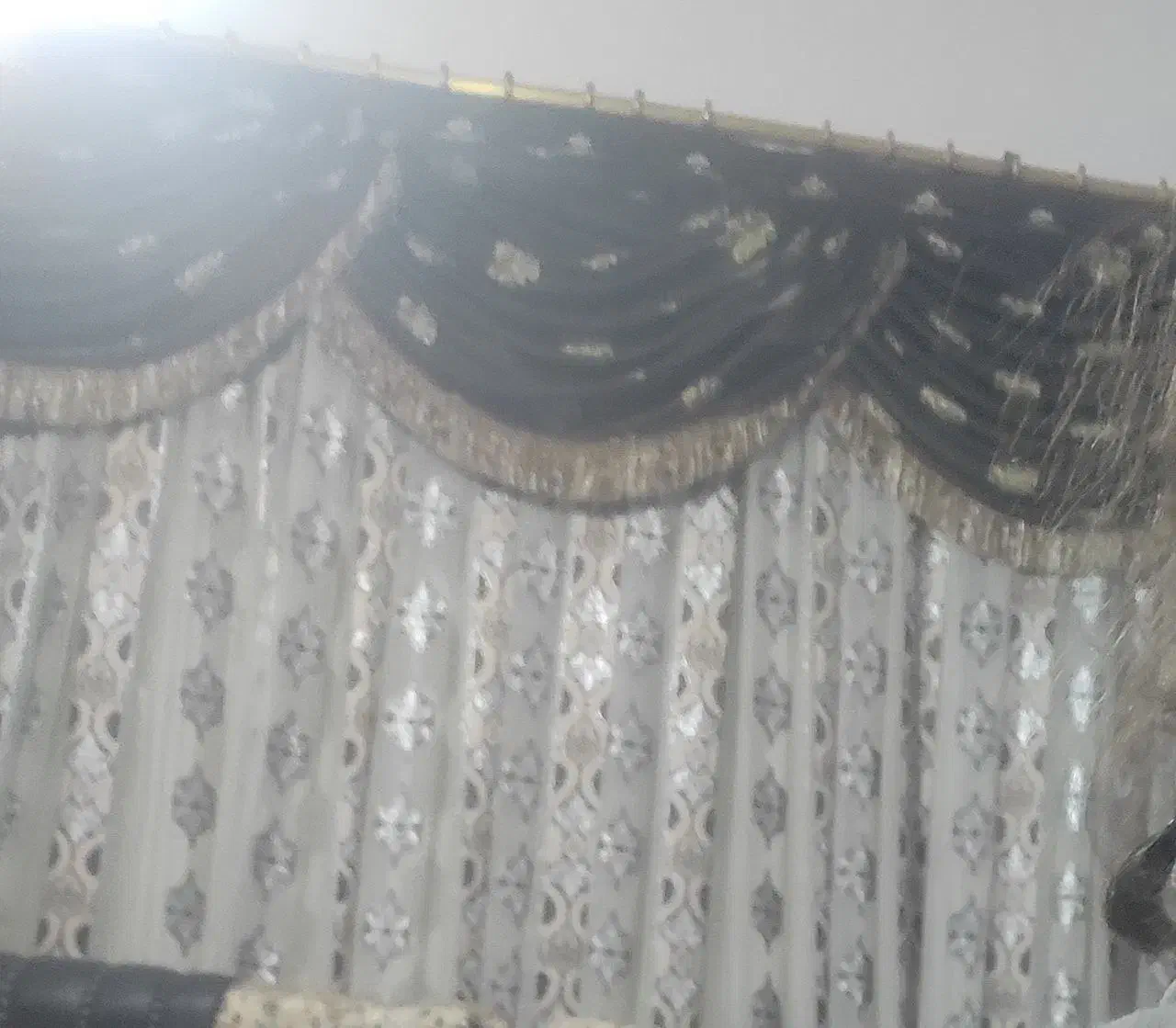 پرده حریر با والن طرح دار|پرده، رانر، رومیزی|باروق, |دیوار