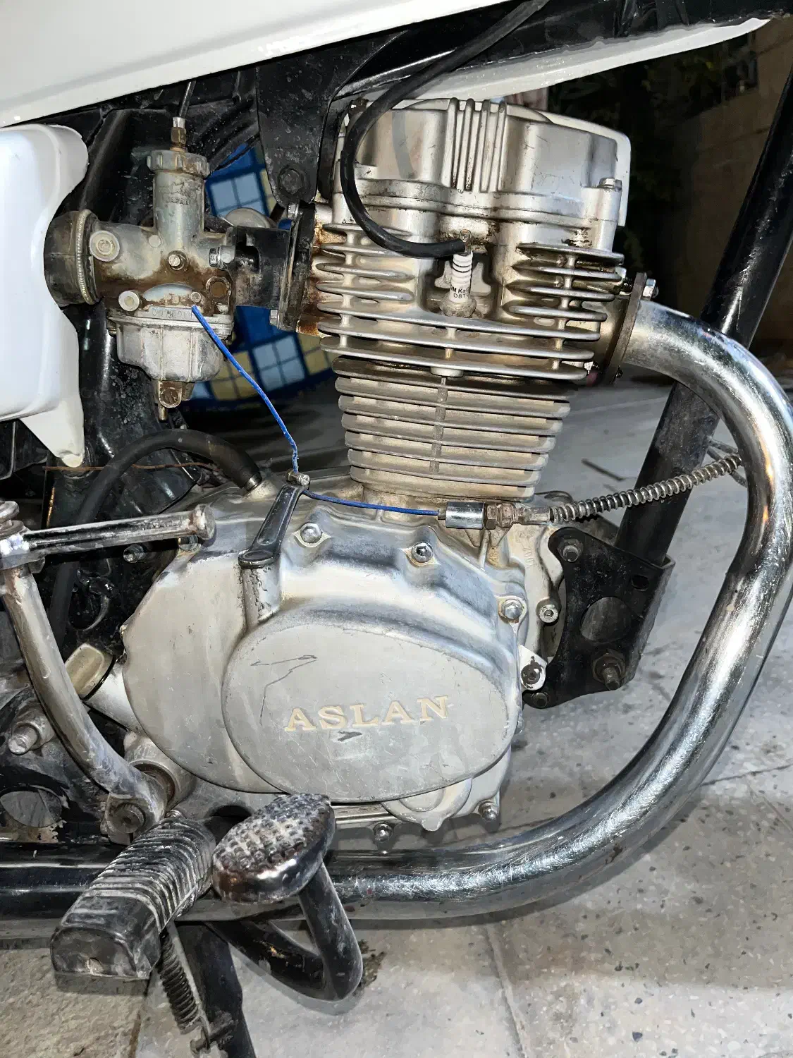 متور ۱۲۵پارکینگی تمیز تمیز انجین‌ تاره تعمیر|موتورسیکلت|لیکک, |دیوار