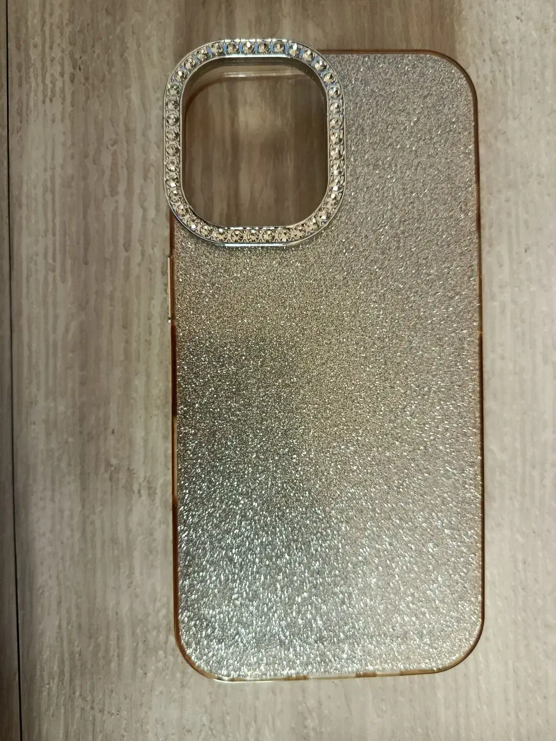 تعدادی کاور گوشی آیفون 16و16pro سالم قیمت مناسب|لوازم جانبی موبایل و تبلت|دوگنبدان, |دیوار