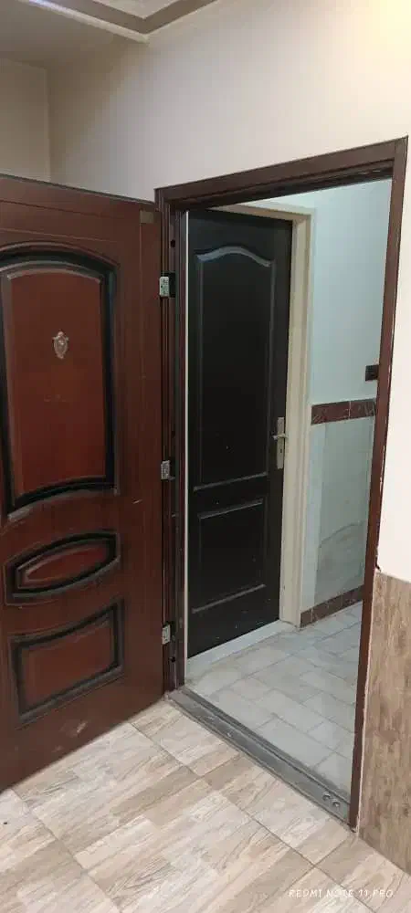 آپارتمان شیک و حیاط دار