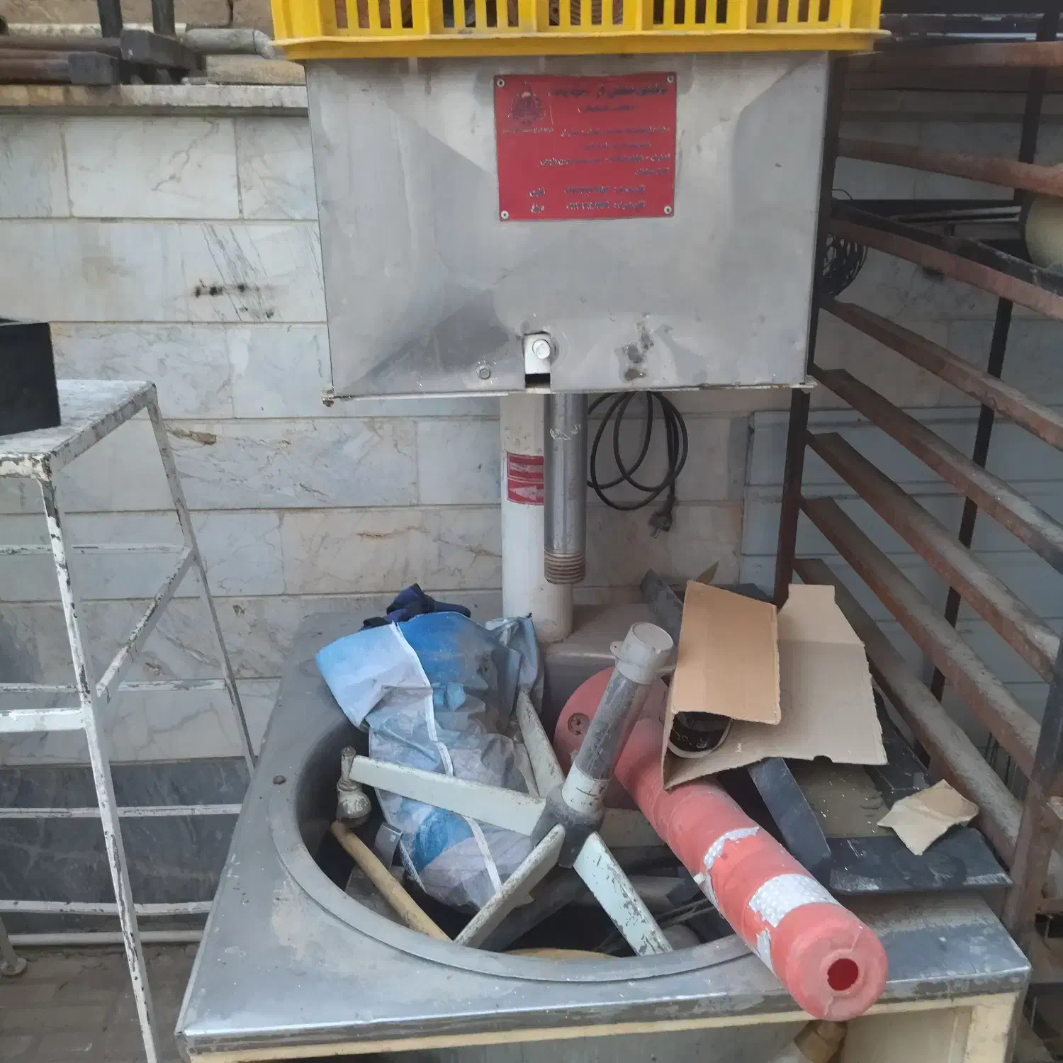 وسایل قنادی بامیه قلمی زولبیا یخچال|فروشگاه و مغازه|کرمانشاه, |دیوار